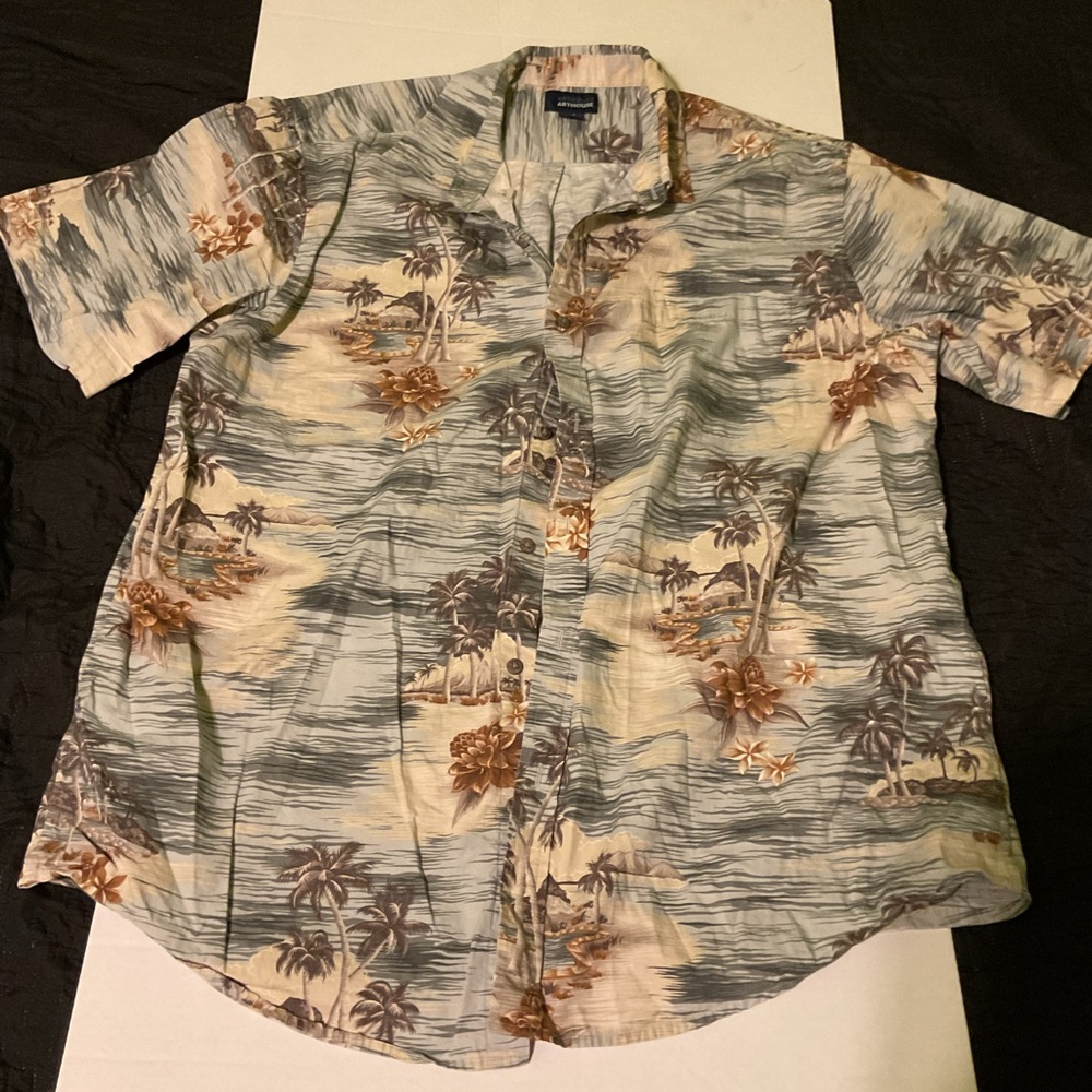 Arthouse Hawaiian‎ Shirt (XLT)